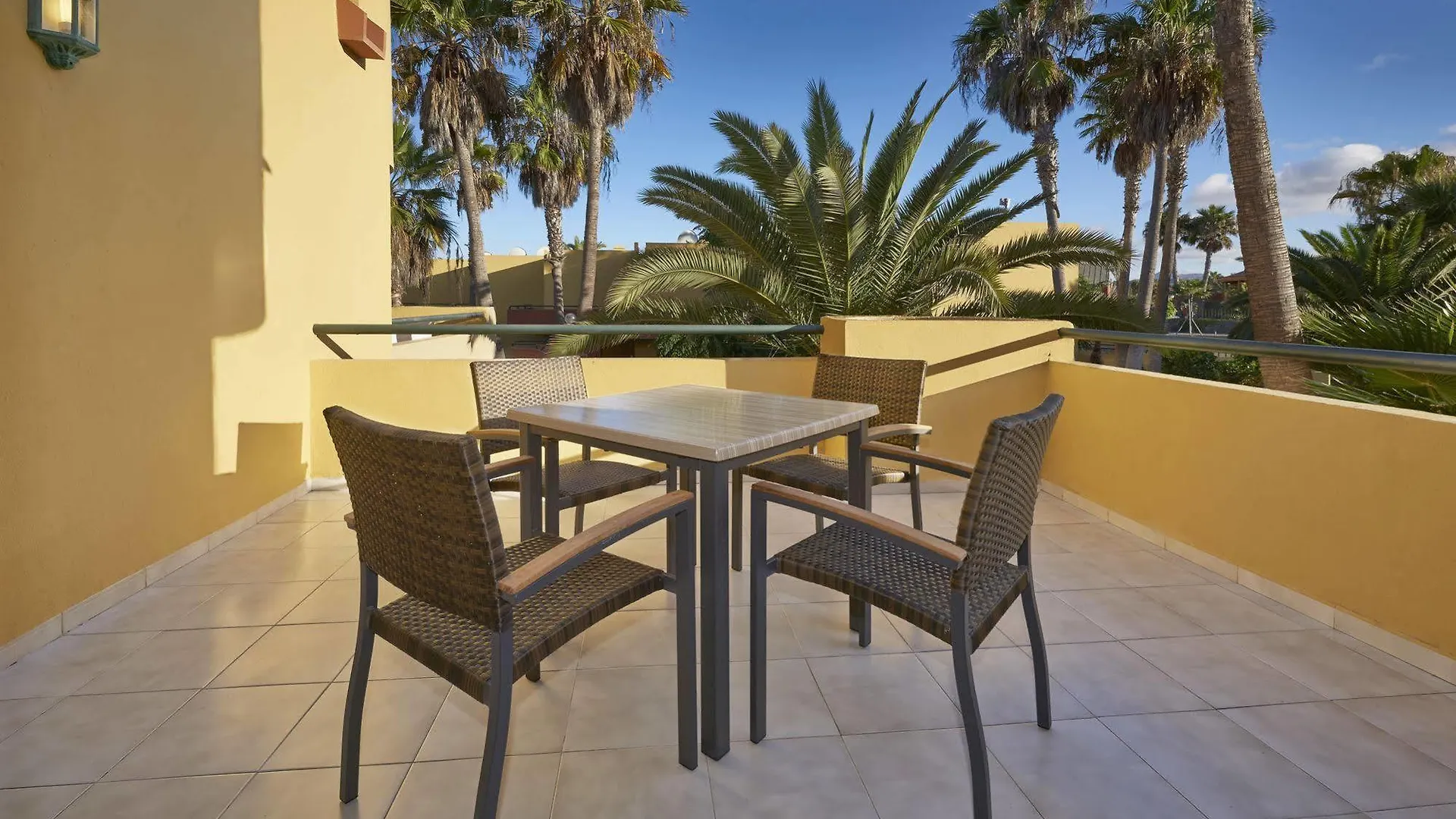Atlantic Garden Beach Mate Corralejo Hotel